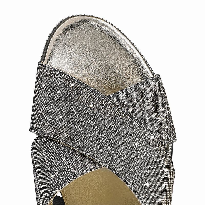 Russell And Bromley Plaza Luxe Kilklack Sandaler Dam Metallic | PLK26LV