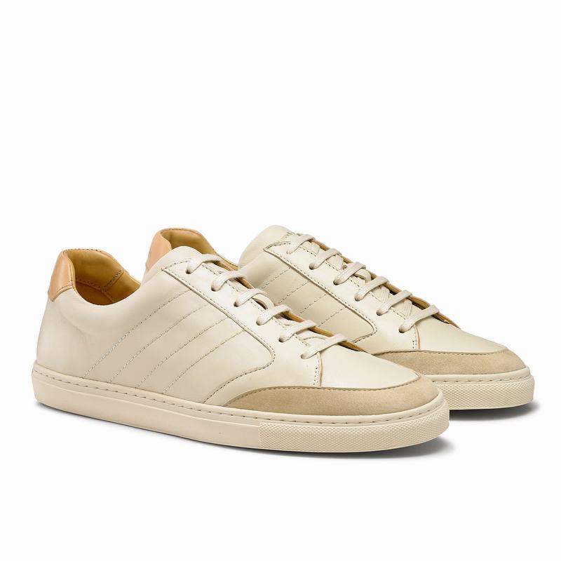 Russell And Bromley Retrospect Låga Sneakers Herr Grädde Vita | WVW7647KB